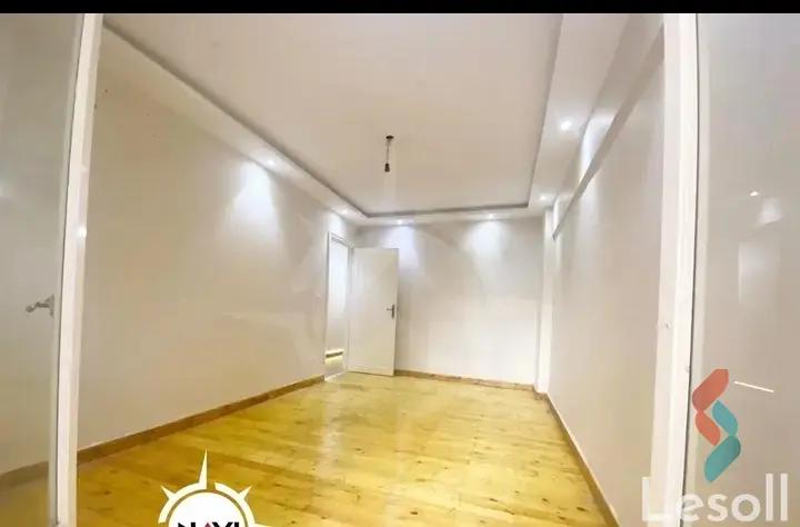 Apartment for monthly rent with an area 200 meters and 4 rooms in Laurent Alexandria 