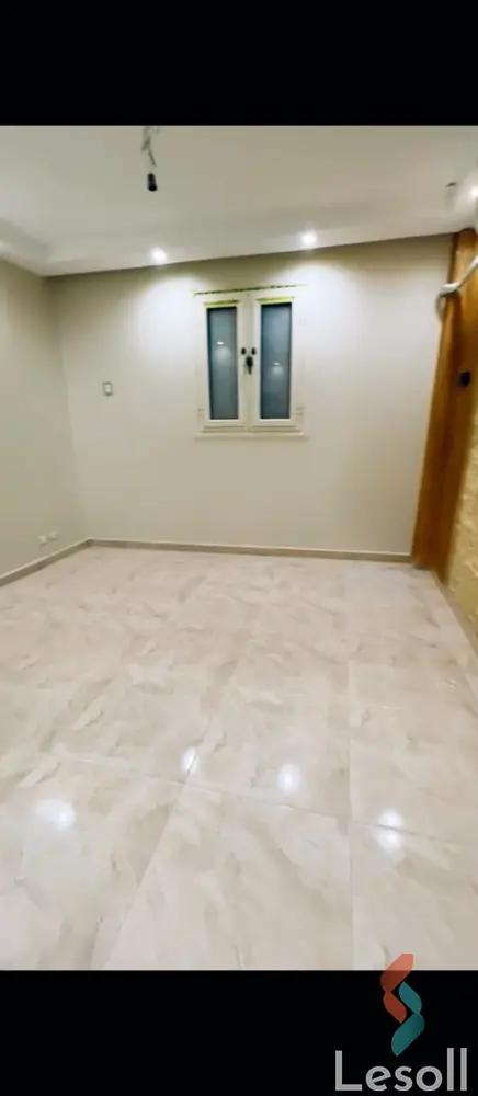 Apartment for monthly rent with an area 170 meters and 3 rooms in Laurent Alexandria 