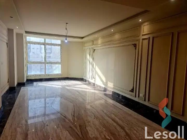 Apartment for monthly rent with an area 170 meters and 3 rooms in Laurent Alexandria 