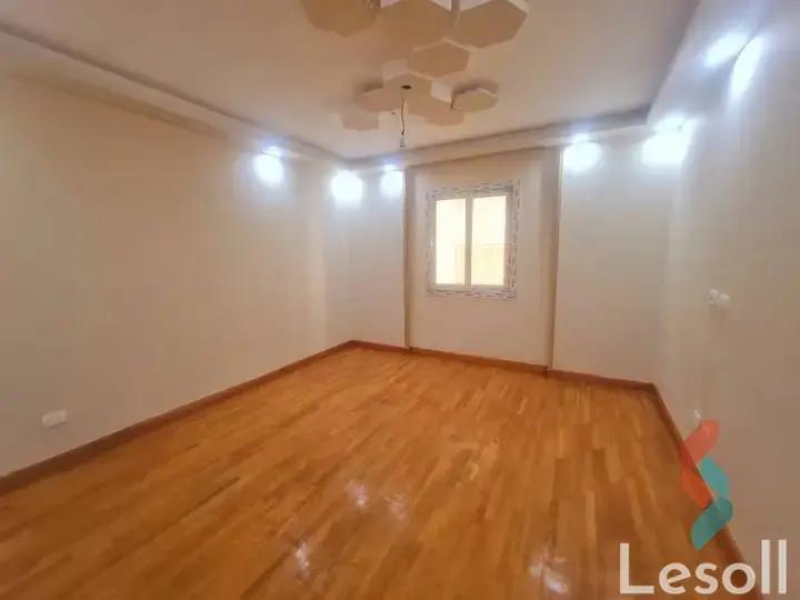 Apartment for monthly rent with an area 170 meters and 3 rooms in Laurent Alexandria 