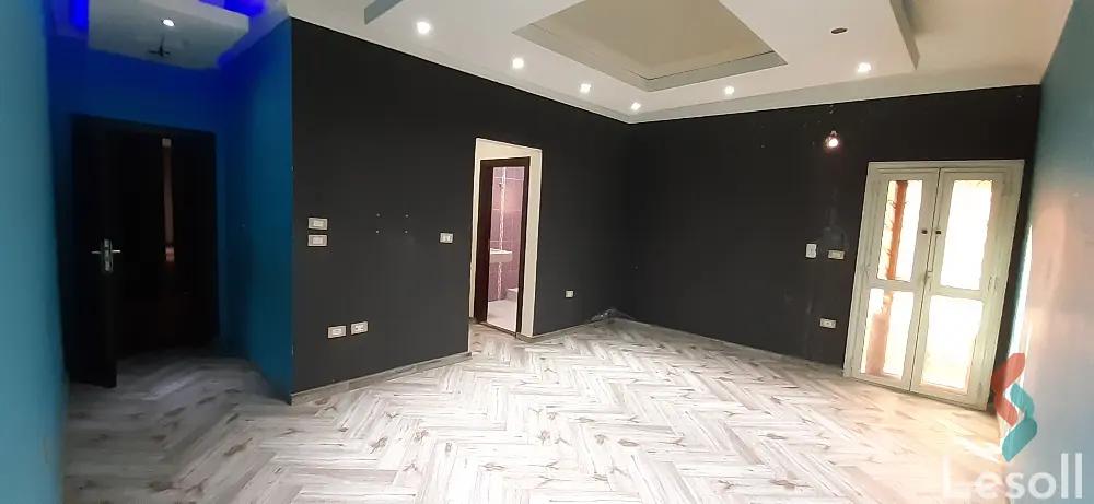 شقة للبيع بمساحة 175 متر و 3 غرف في  الشيخ زايد الجيزة