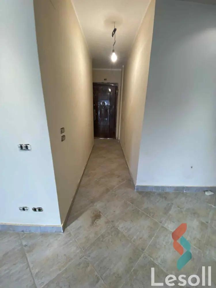 شقة للبيع بمساحة 175 متر و 3 غرف في  مدينة الشروق القاهرة