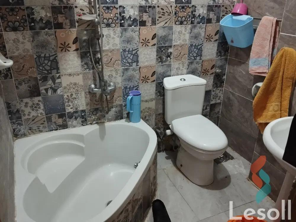 شقة للبيع بمساحة 140 متر و 3 غرف في  فيصل الجيزة