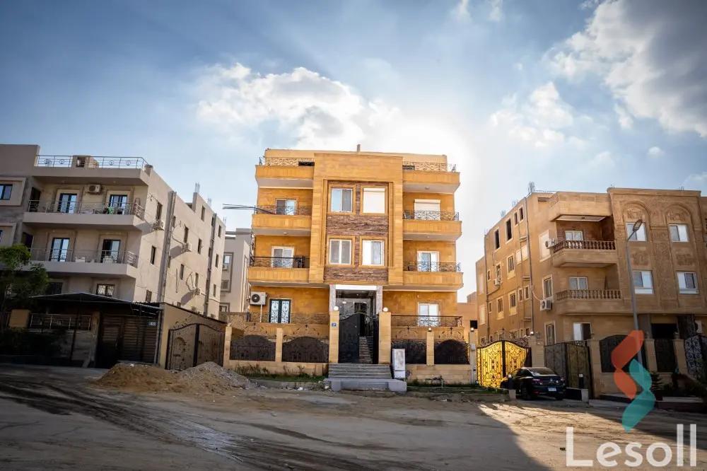 Apartment for sale with an area 175 meters and 3 rooms in  Cheikh Zayed Giza  - Image 3