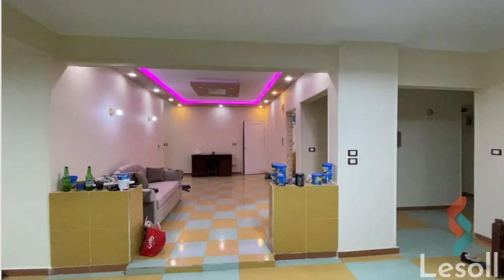 شقة للبيع بمساحة 200 متر و 3 غرف في  فيصل الجيزة