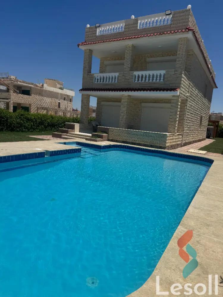 فيلا للبيع بمساحة 600 متر و 4 غرف في  الساحل الشمالي الاسكندرية