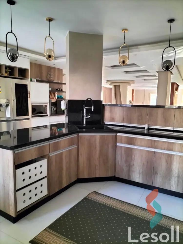 فيلا للبيع بمساحة 900 متر و 5 غرف في  التجمع الاول - القاهرة الجديدة القاهرة