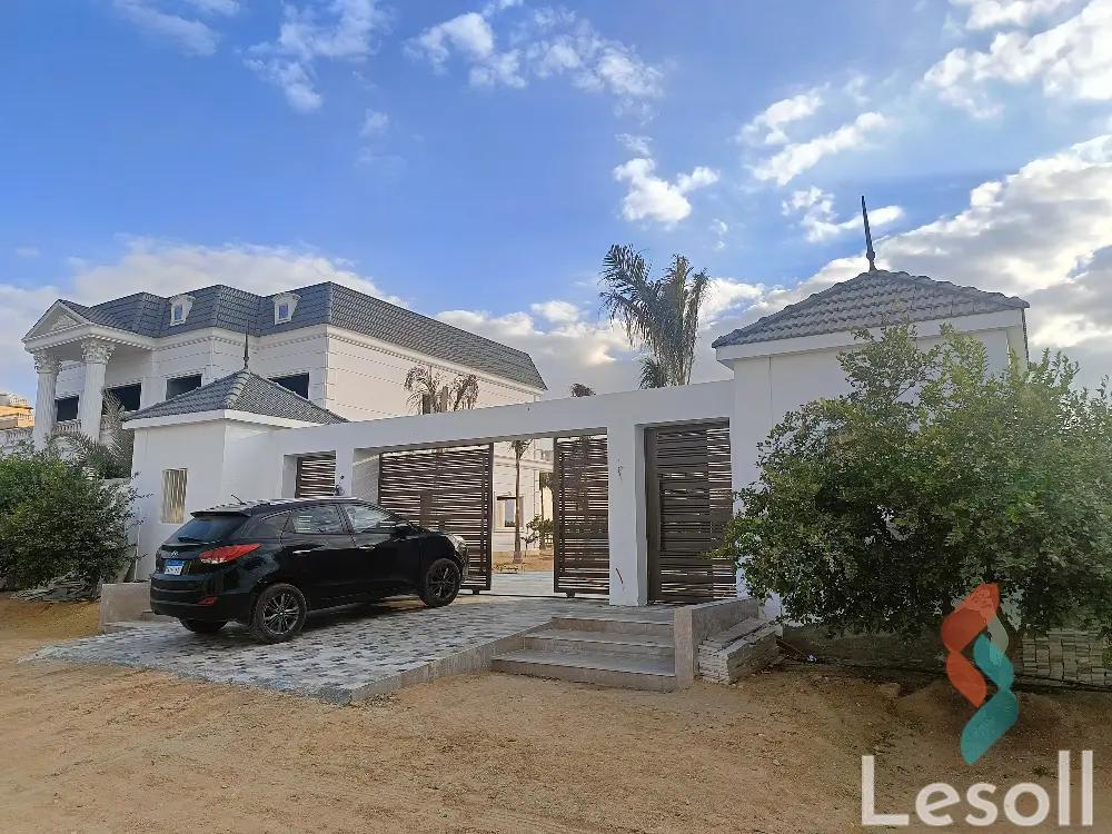 فيلا للبيع بمساحة 26,000 متر و 5 غرف في  6 اكتوبر الجيزة