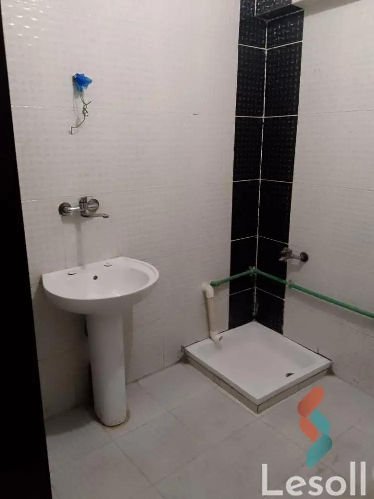 مكتب للايجار الشهري بمساحة 140 متر في سيدى بشر الاسكندرية 