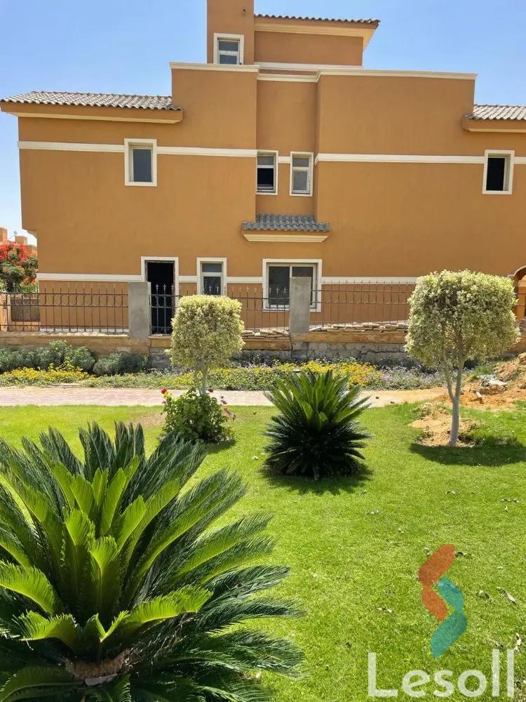 تاون هاوس للبيع بمساحة 325 متر و 5 غرف في  التجمع الخامس - القاهرة الجديدة القاهرة