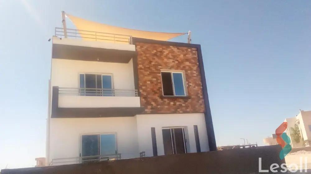 شالية للبيع بمساحة 90 متر و 3 غرف في  راس الحكمة مطروح