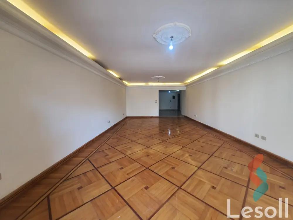 شقة للايجار الشهري بمساحة 230 متر و 3 غرف في سموحة الاسكندرية