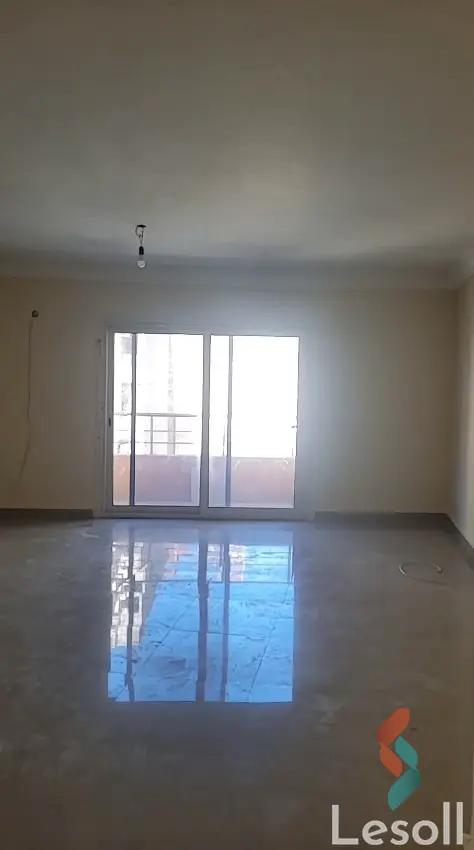 شقة للايجار السنوي بمساحة 145 متر و 3 غرف في الابراهيمية الاسكندرية