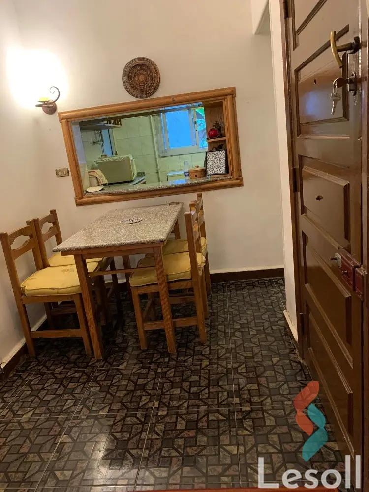 شقة للايجار السنوي بمساحة 135 متر و غرفتان في زهراء المعادي القاهرة