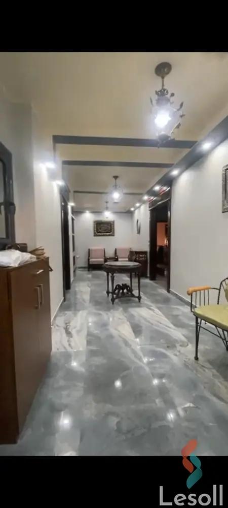 شقة للبيع بمساحة 220 متر و 3 غرف في  الدقى الجيزة