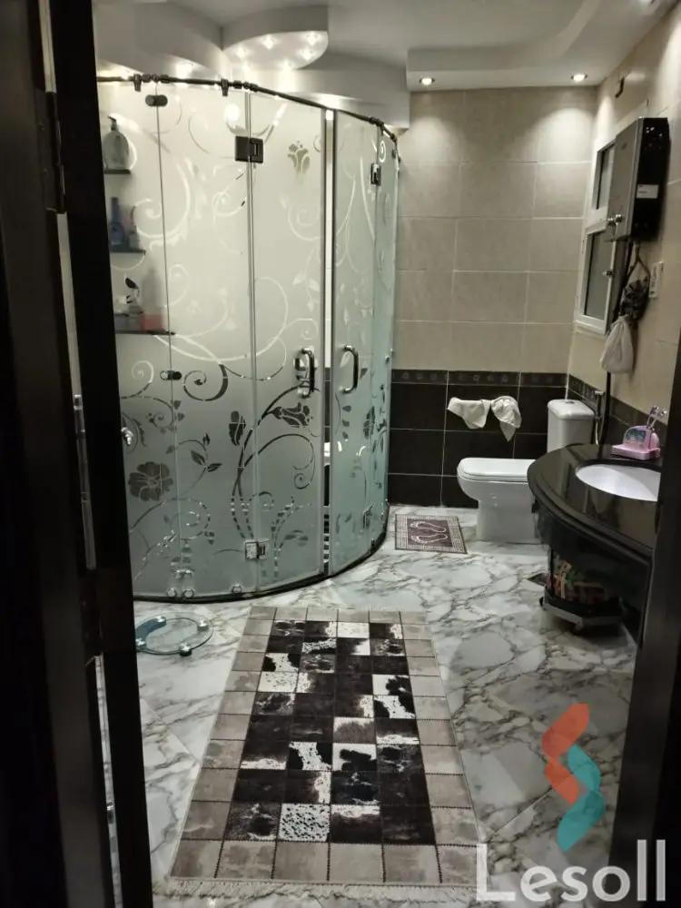 شقة للبيع بمساحة 325 متر و 5 غرف في  مدينتي القاهرة