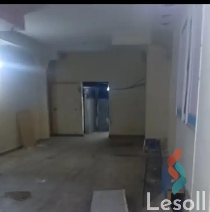 محل للايجار السنوي بمساحة 135 متر في سموحة الاسكندرية 