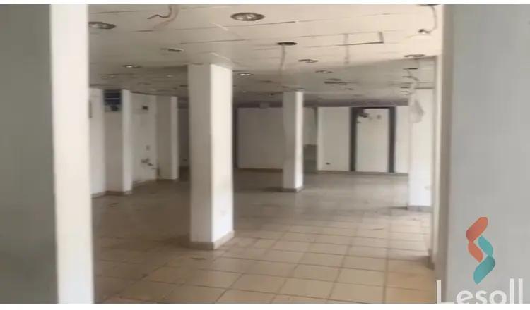 محل للبيع بمساحة 700 متر في البحيرة 