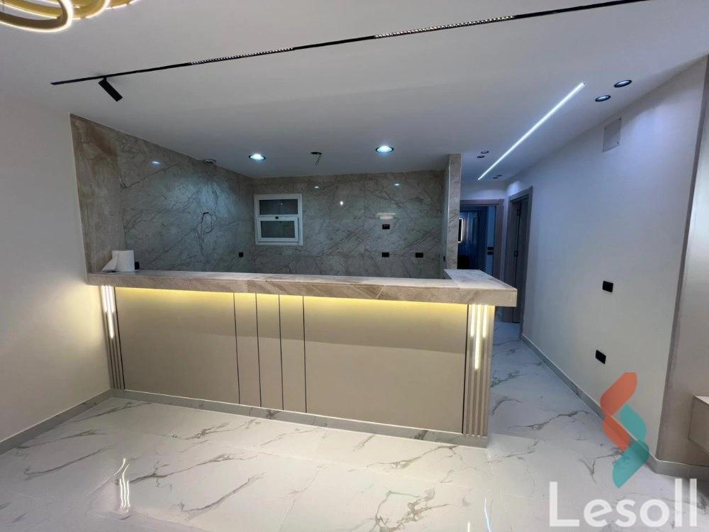 شقة بحديقة للبيع بمساحة 96 متر و غرفتان في  مدينتي القاهرة