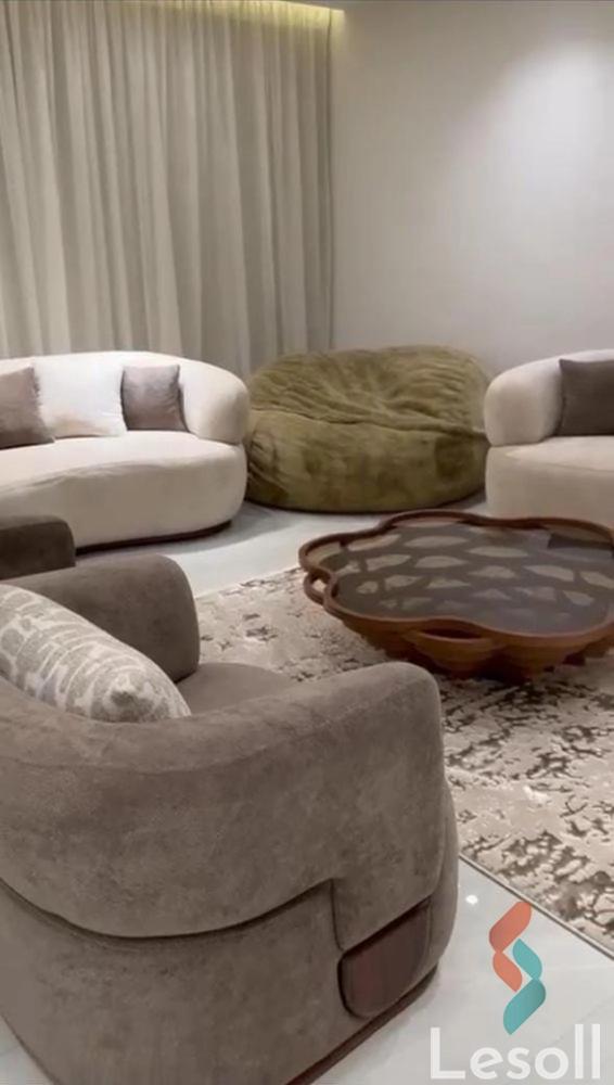 شقة للبيع بمساحة 150 متر و 3 غرف في  الدقى الجيزة