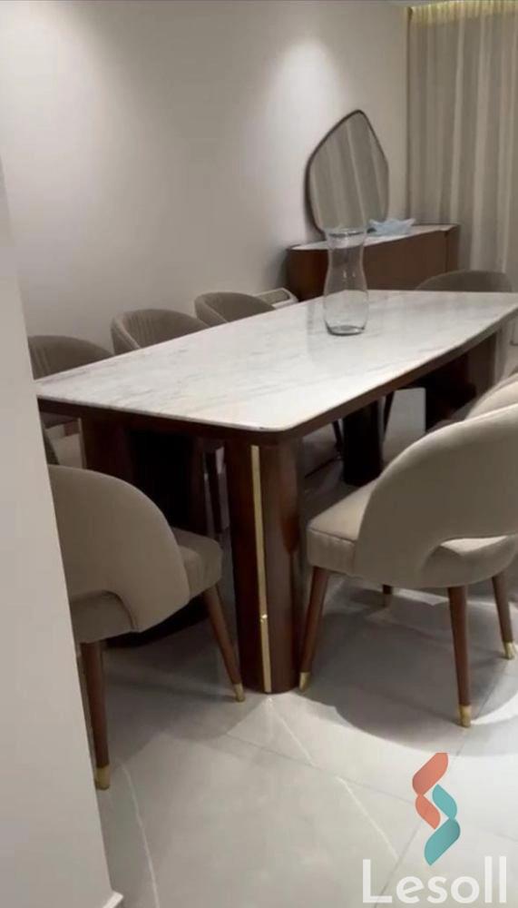 شقة للبيع بمساحة 150 متر و 3 غرف في  الدقى الجيزة