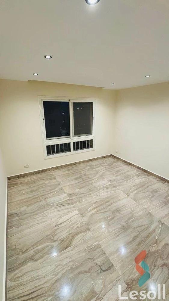 شقة للبيع بمساحة 165 متر و 3 غرف في  مدينتي القاهرة