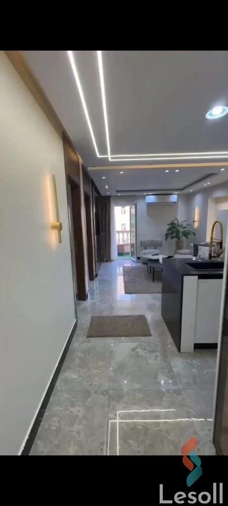 شقة للبيع بمساحة 120 متر و غرفتان في  الدقى الجيزة