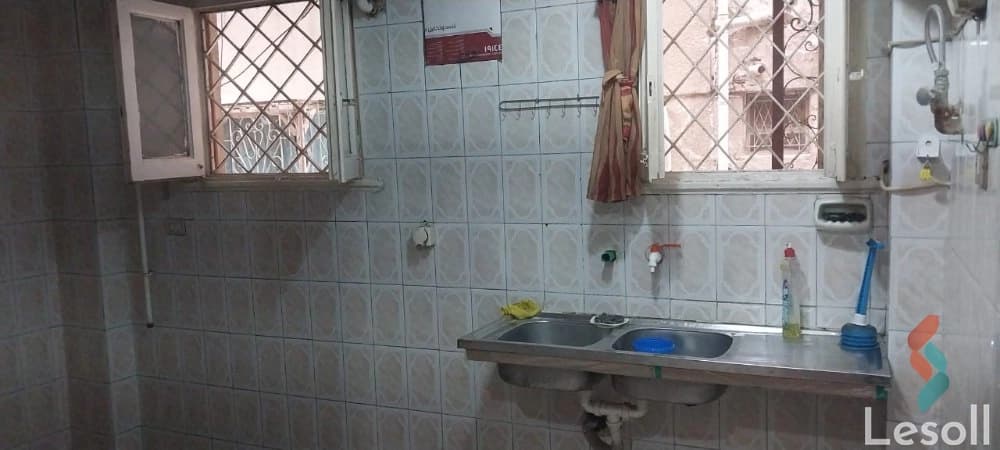 شقة للبيع بالمهندسين عند سور نادي الترسانة 128 متر 3غرف وريسبشن وحمام ومطبخ دور اول - صورة 3