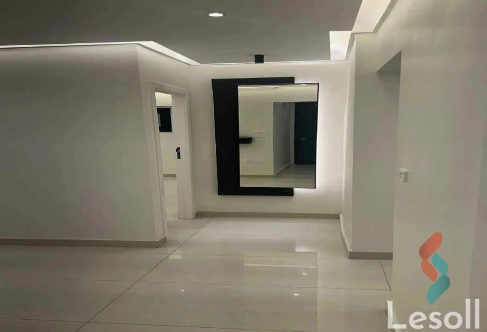 شقة للبيع بمساحة 165 متر و 3 غرف في  الدقى الجيزة - صورة 2