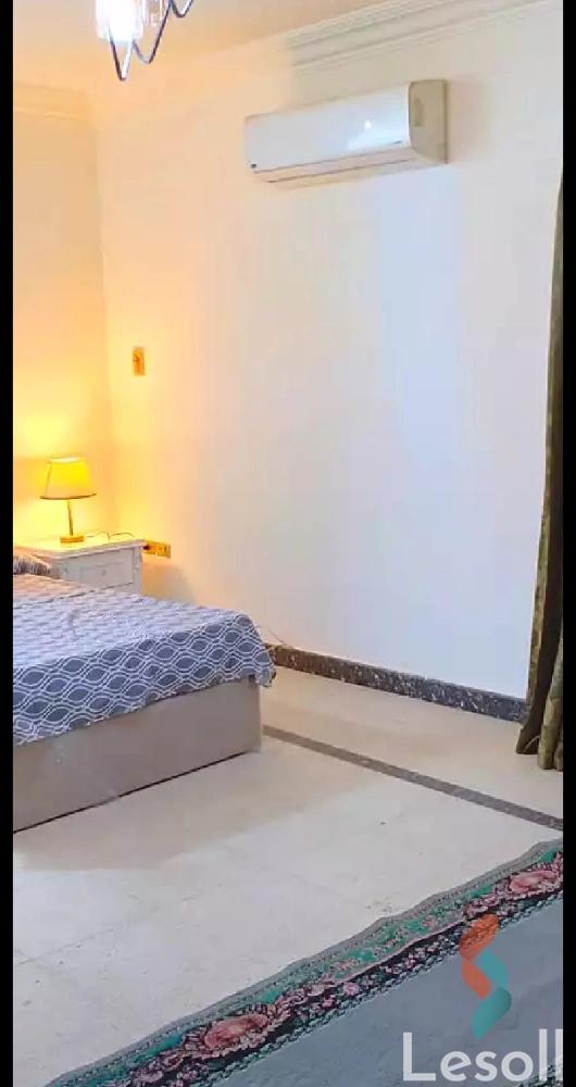 Apartment for sale with an area 450 meters and 4 rooms in  Agouza Giza  - Image 2