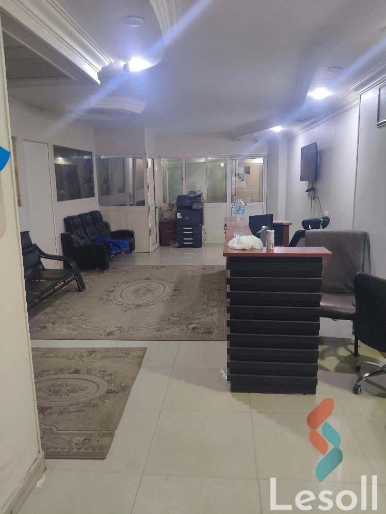 Apartment for sale with an area 250 meters and 5 rooms in  Haram Giza  - Image 2