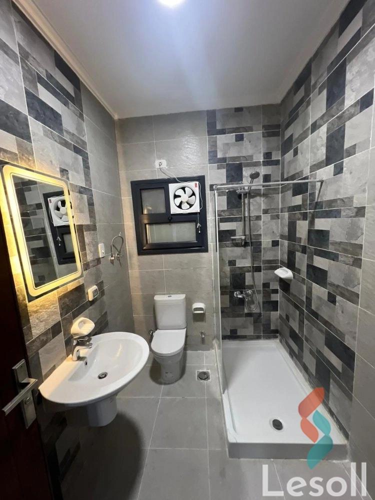 شقة للبيع بمساحة 154 متر و 3 غرف في  شيراتون القاهرة - صورة 4