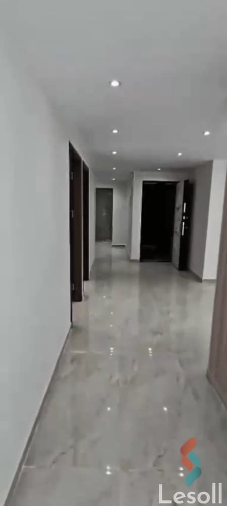 Office for rent in Dokki, 120 sq m, on Mossadeq Street, hotel- .style finishing - All Images