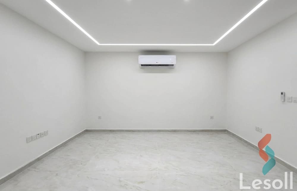 Office for rent in Dokki, 120 sq m, on Mossadeq Street, hotel- .style finishing - Image 3