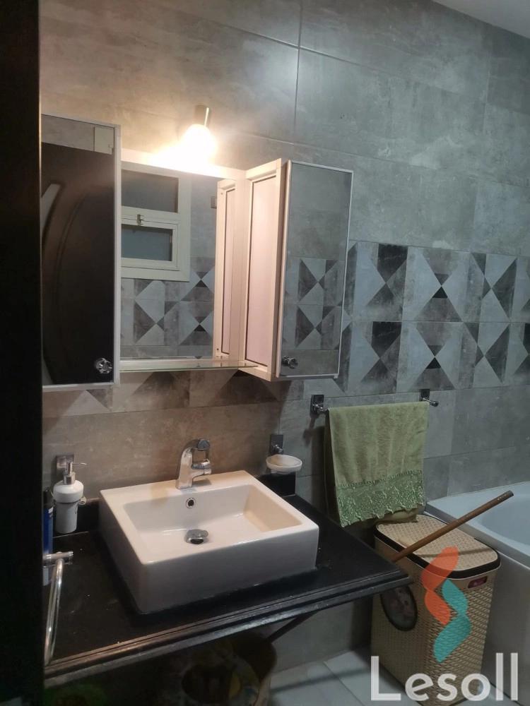 Apartment for monthly rent with an area 200 meters and 3 rooms in Dokki Giza  - Image 4
