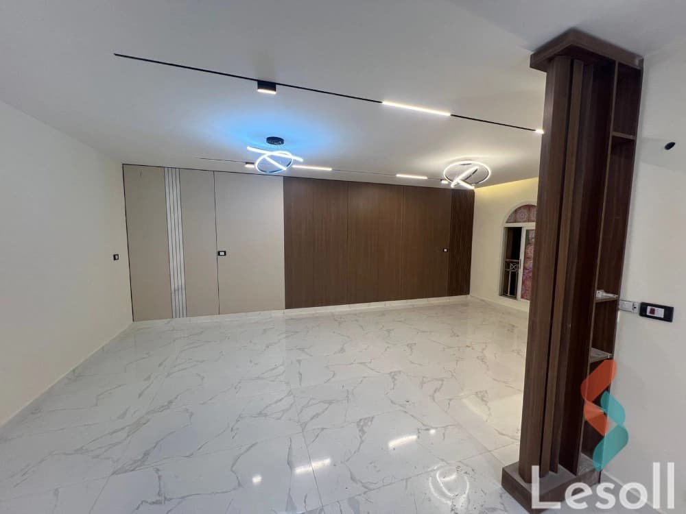 شقة للبيع في مدينتي مجموعة B12 | 211 تشطيب فندقي _وفيو جاردن