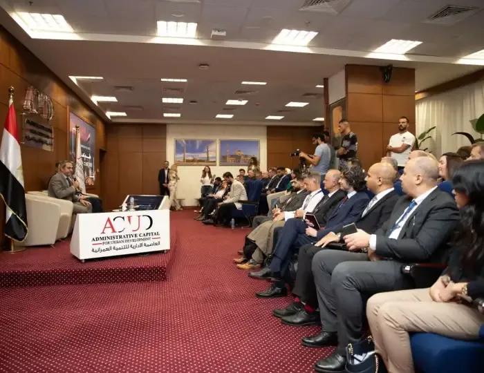 صورة مقالة: استقبال العاصمة الإدارية للتنمية العمرانية ACUD وفدًا من الغرفة التجارية المصرية البريطانية
