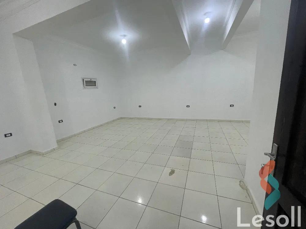 Office for rent with an area of 200 meters and 6 rooms in Haram Giza