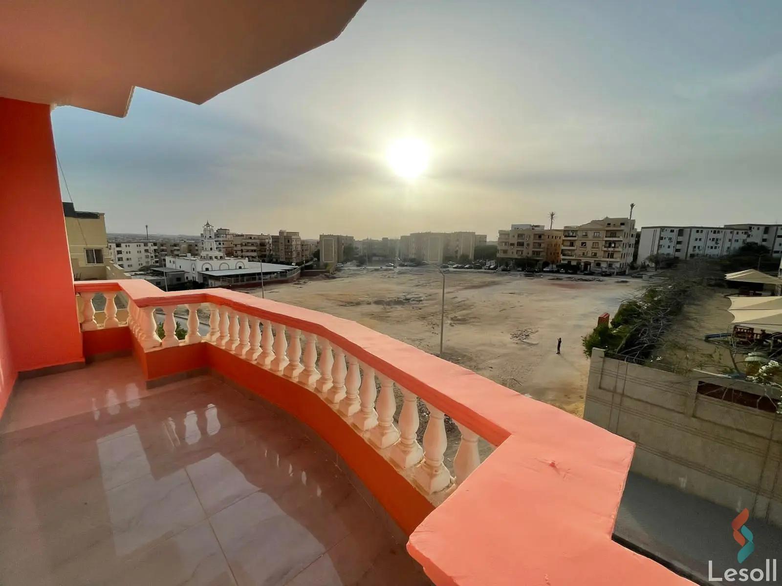 دوبلكس للايجار مدينة الشيخ زايد بالمجاورة الأولى بإطلالة مفتوحة.