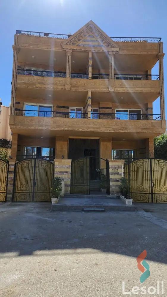  شقة في كومباوند الدبلوماسين ٢٧٠متر ٣غرف القاهرة 