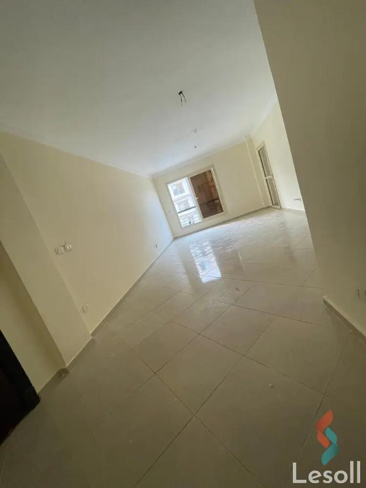 Apartment for monthly rent with an data.area of 130 meters and 3 rooms in Cheikh Zayed Giza 