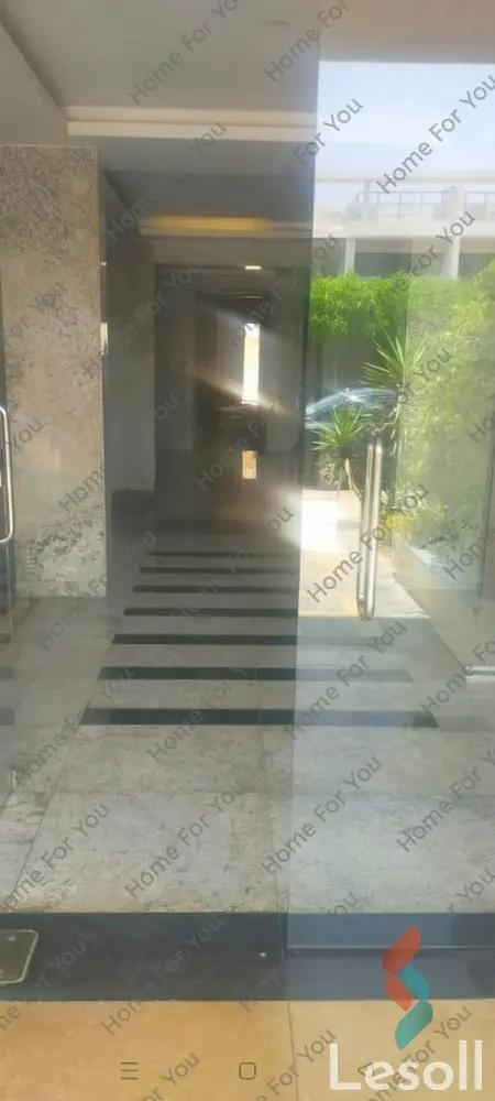  شقة بحديقة للبيع  في كمبوند جاليريا مون فالي   Apartment in Galleria Moon Valley  