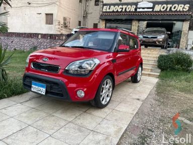 كيا سول اوتوماتك مستعملة أحمر موديل 2014