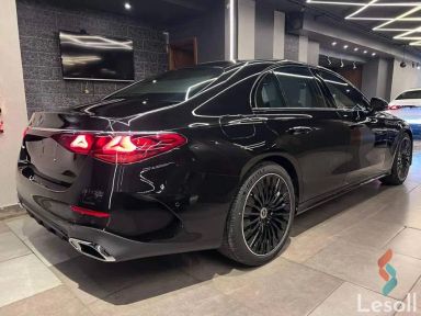 مرسيدس بنز ٢٠٠ سي اوتوماتك جديدة أسود موديل 2024