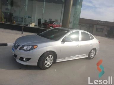 هيونداي إلنترا اوتوماتك مستعملة فضي موديل 2022