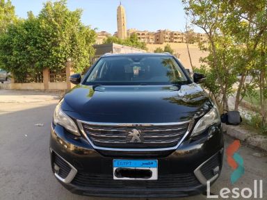 بيجو 5008 اوتوماتك مستعملة أسود موديل 2019