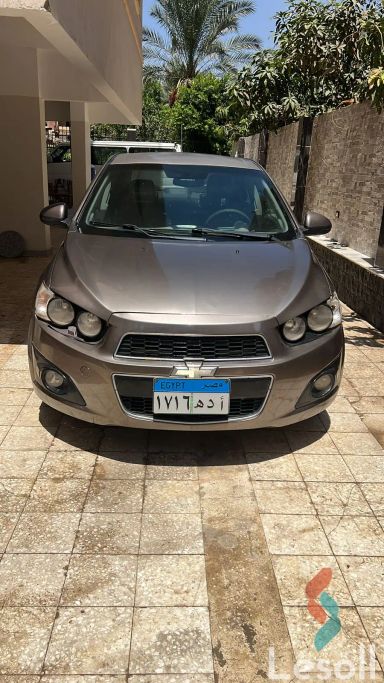 شيفروليه سونيك اوتوماتك مستعملة فضي موديل 2014