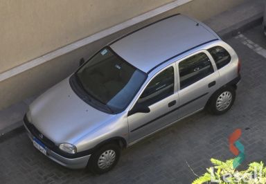 أوبل كورسا مانيوال مستعملة فضي موديل 1999