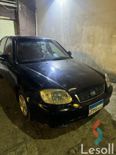 هيونداي فيرنا مانيوال مستعملة أسود موديل 2007
