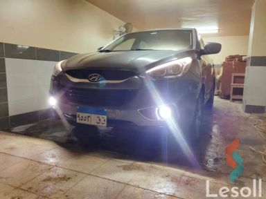 هيونداي ix 35 اوتوماتك مستعملة رمادي داكن موديل 2015